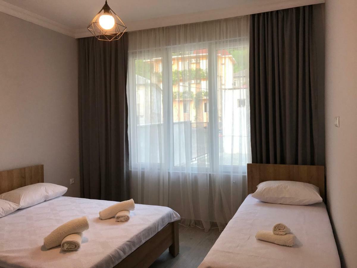 Hotel Charli Gonio Exteriör bild