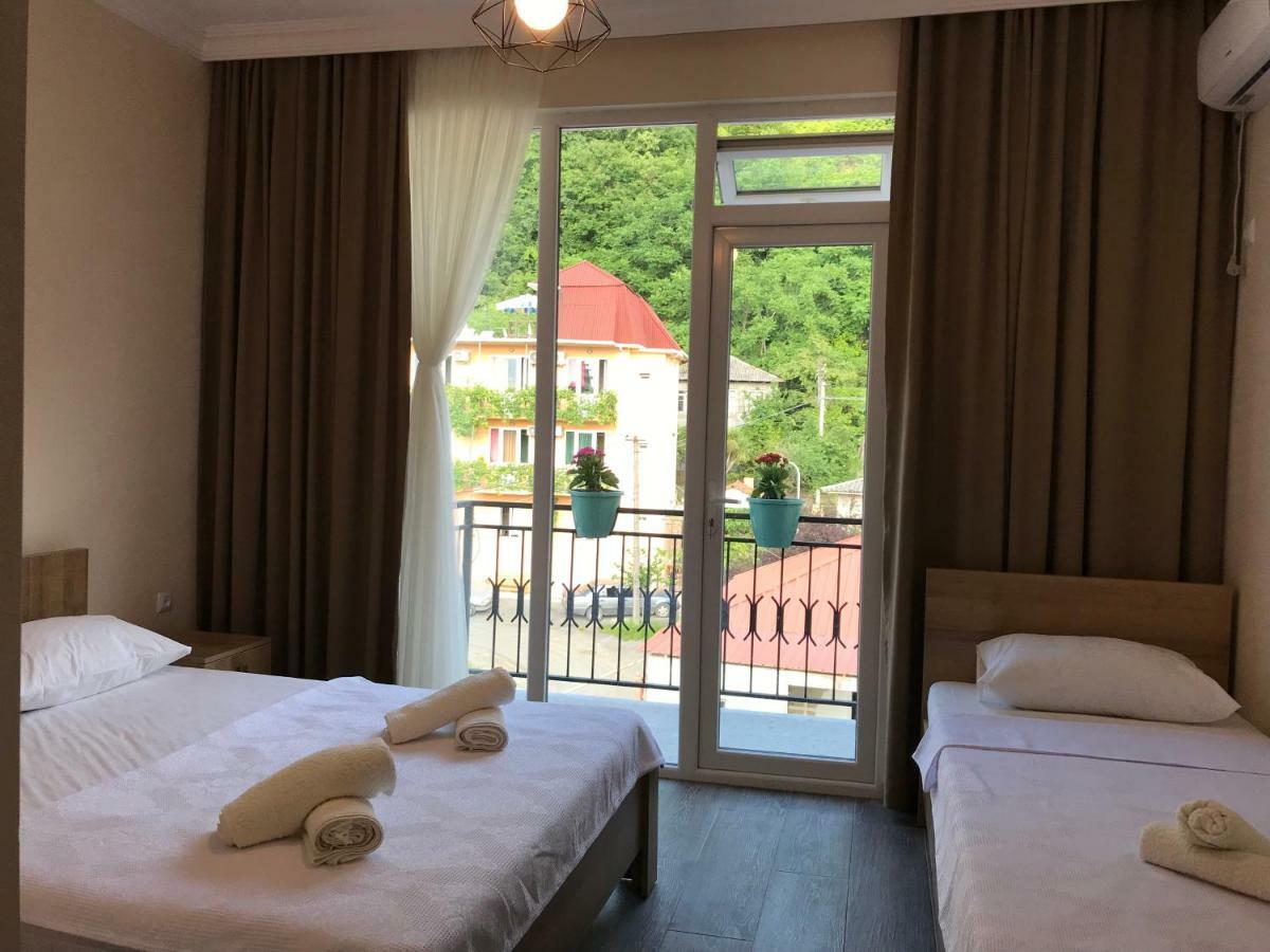 Hotel Charli Gonio Exteriör bild